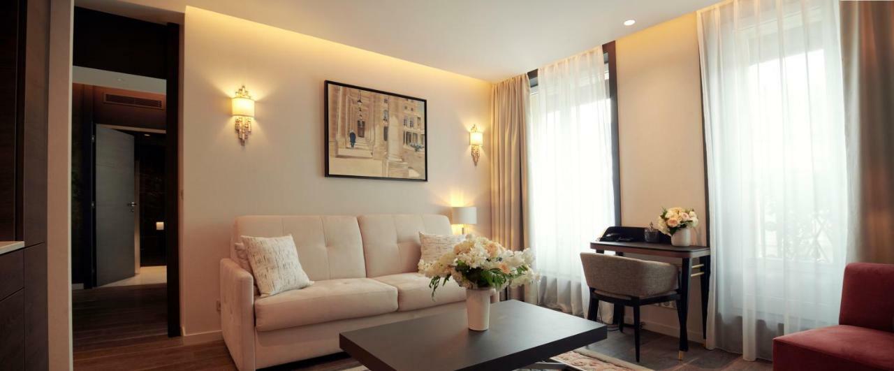 Roi De Sicile - Rivoli -- Luxury Parijs